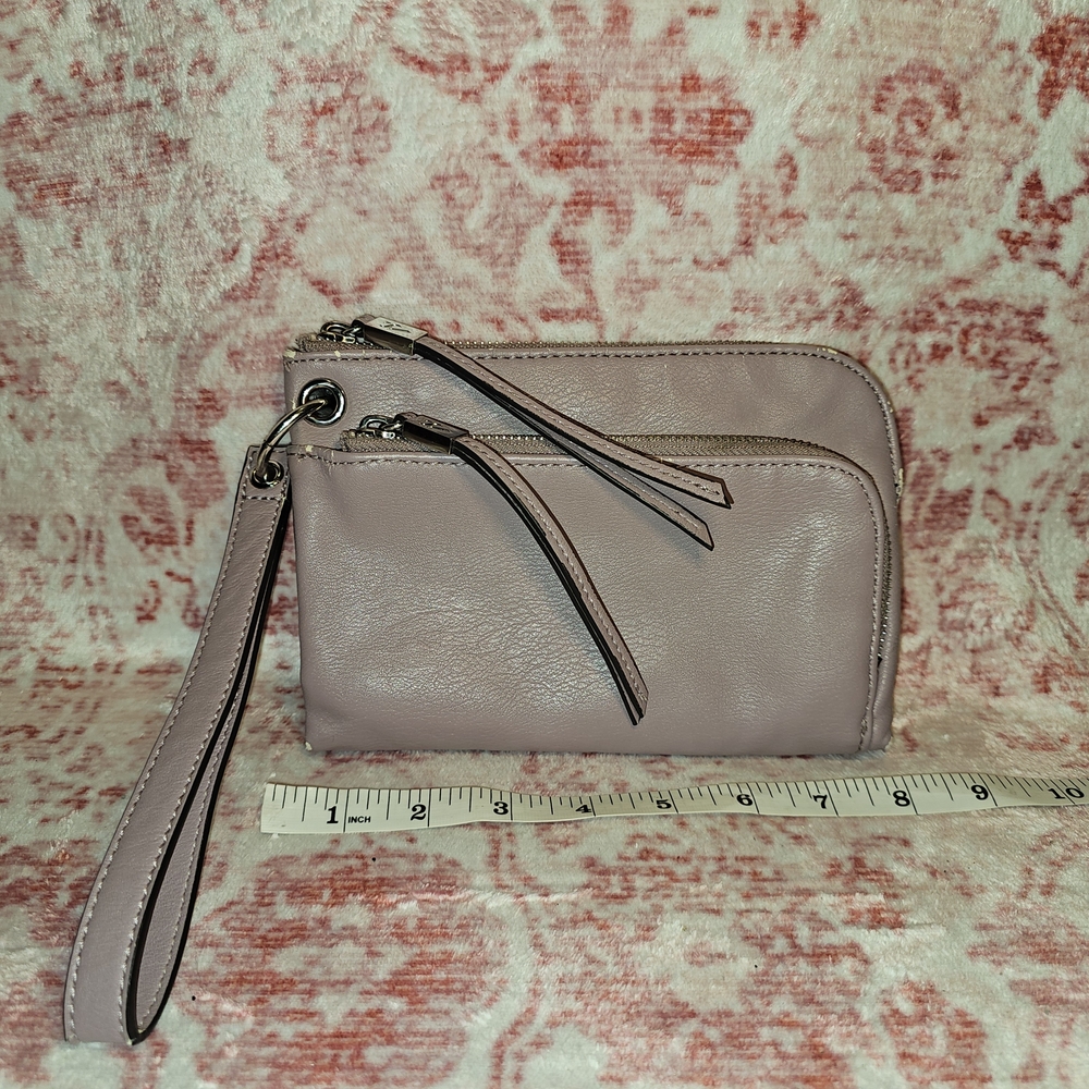 Simply Vera Vera Wang Lavender Wristlet